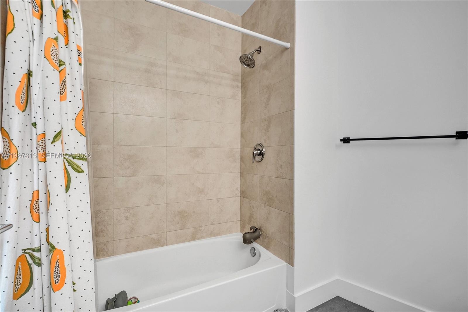 QUANTUM ON THE BAY CONDO - Residential