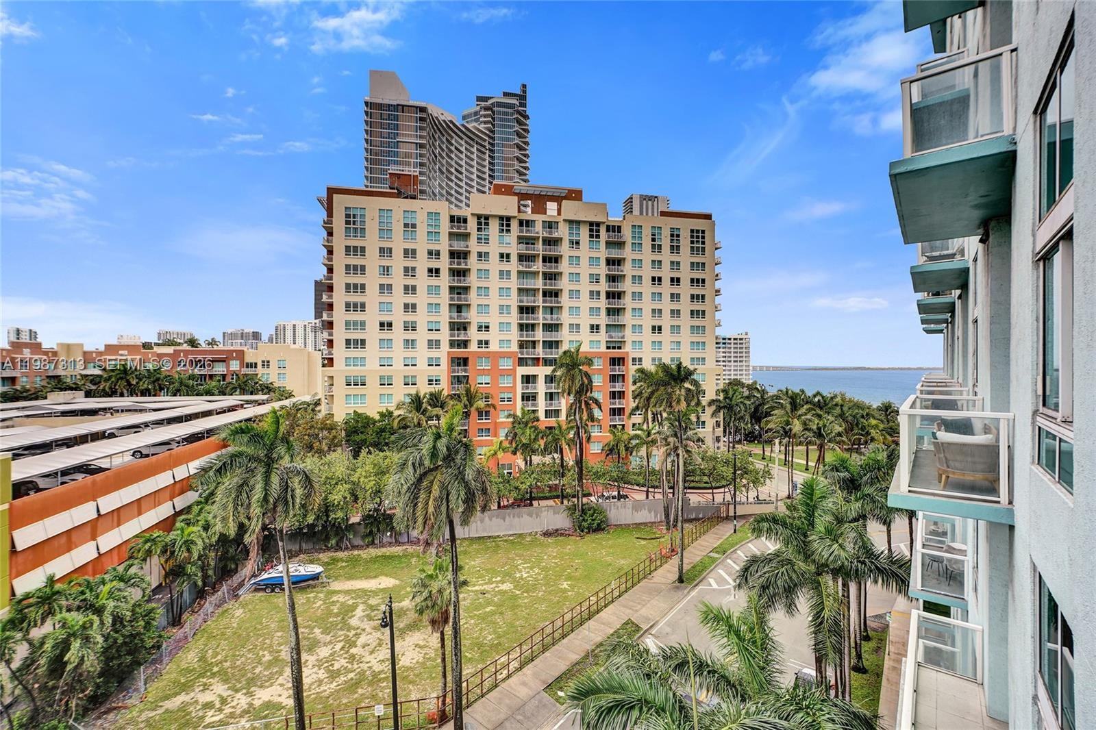 QUANTUM ON THE BAY CONDO - Residential