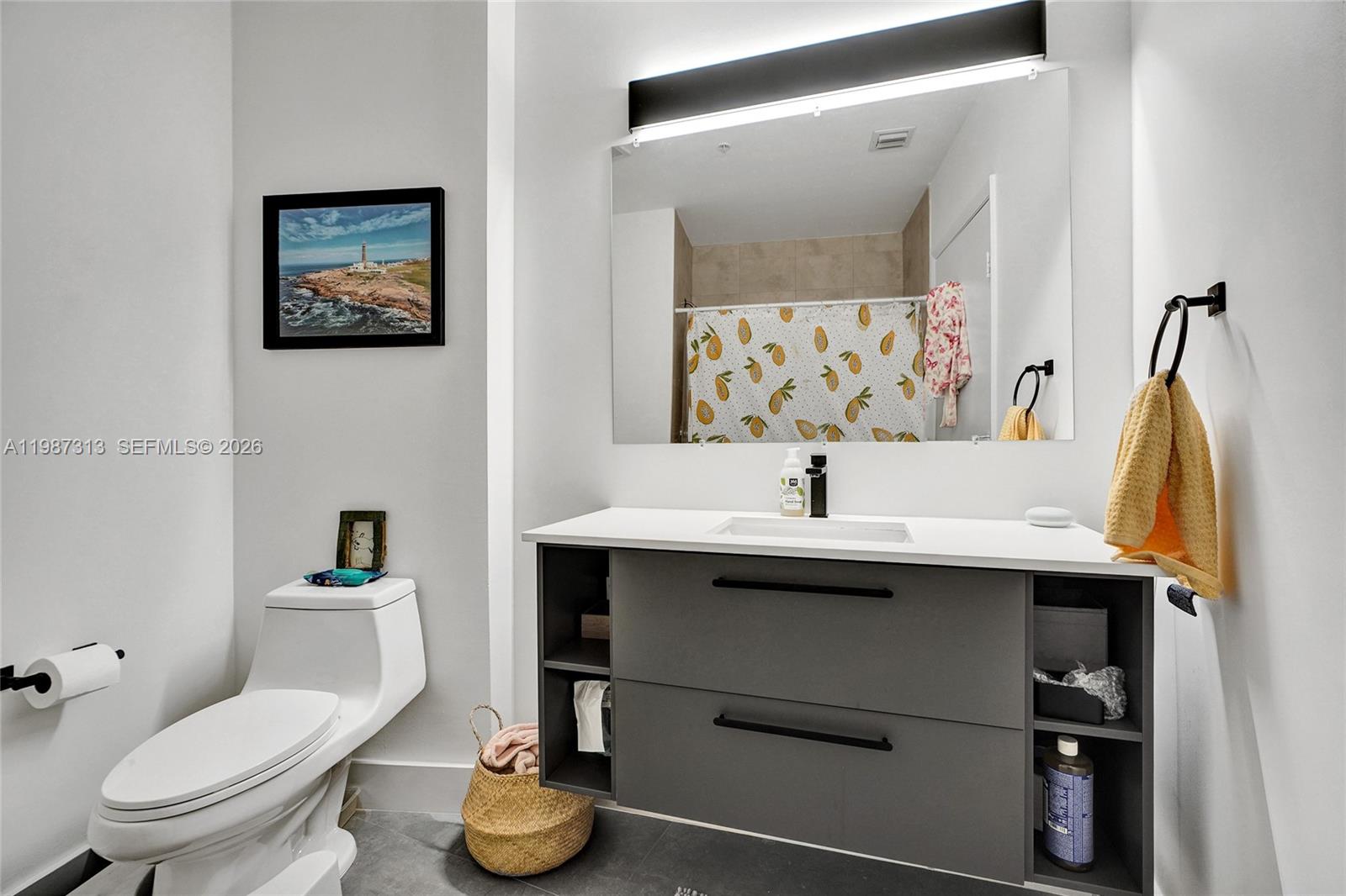 QUANTUM ON THE BAY CONDO - Residential