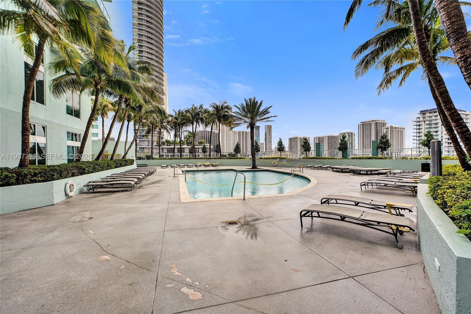 QUANTUM ON THE BAY CONDO - Residential