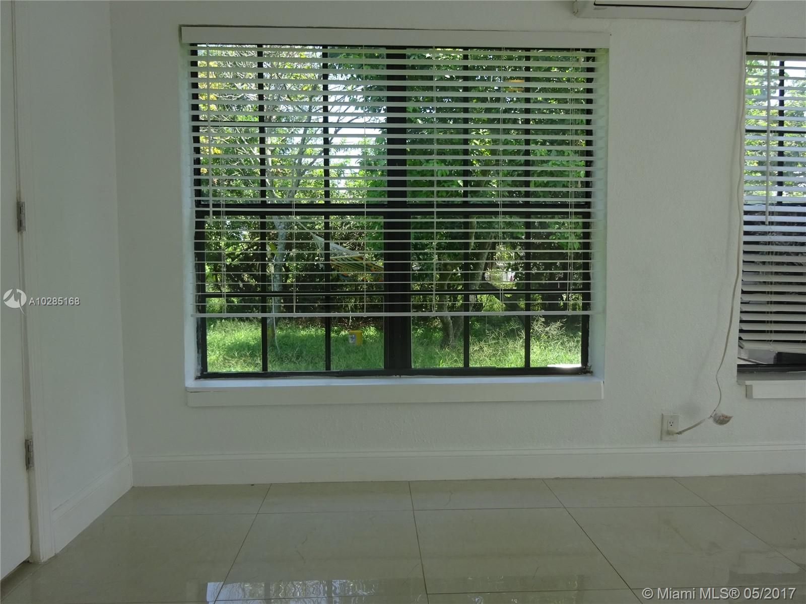 BEACH PLAZA - Residential Lease