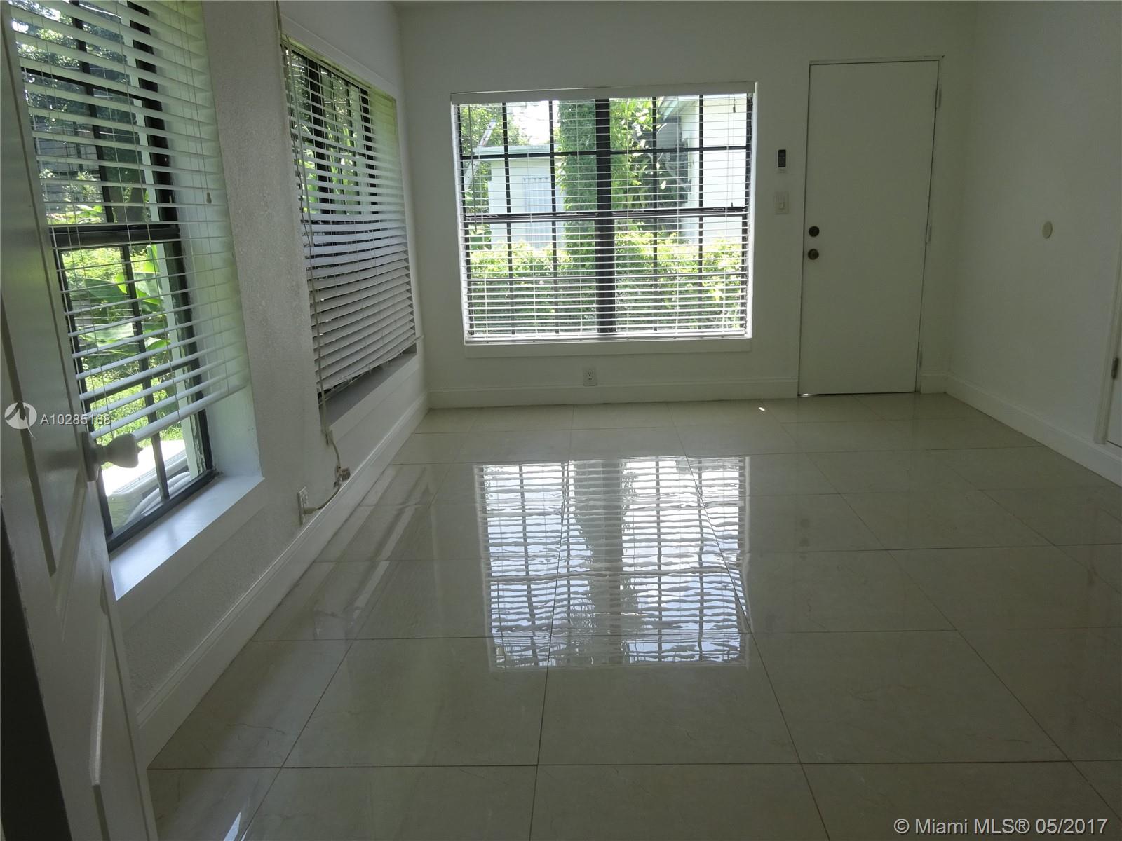 BEACH PLAZA - Residential Lease