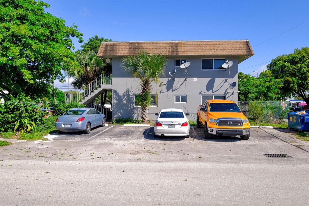 Photo of Fort Lauderdale, FL 33309 (MLS # A11891366)