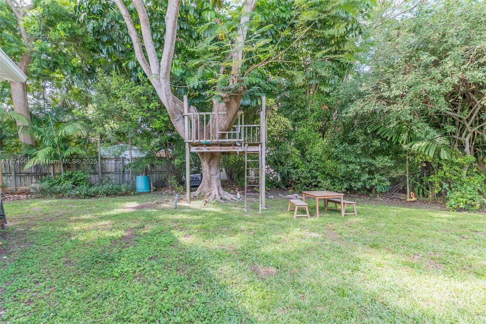 Pinecrest, Florida 33156, United States, 4 Bedrooms Bedrooms, ,3 BathroomsBathrooms,Residential,Active,700