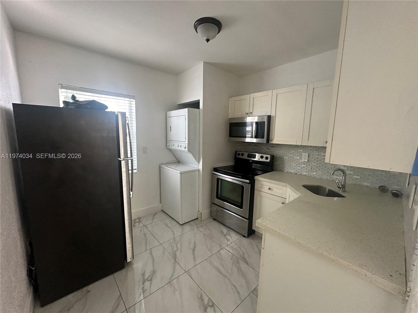 7TH AVENUE HIGHLANDS - Residential Income