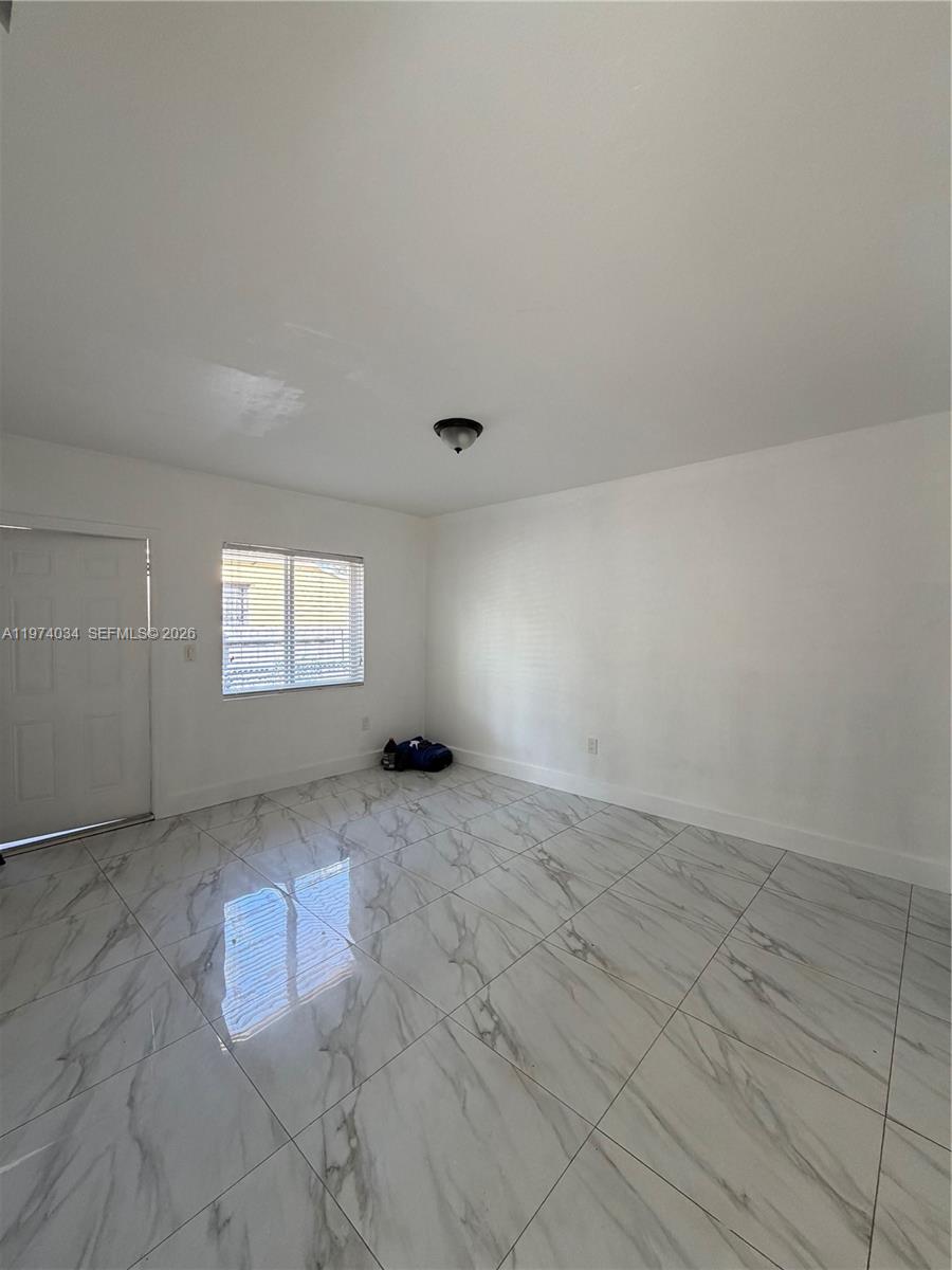 7TH AVENUE HIGHLANDS - Residential Income