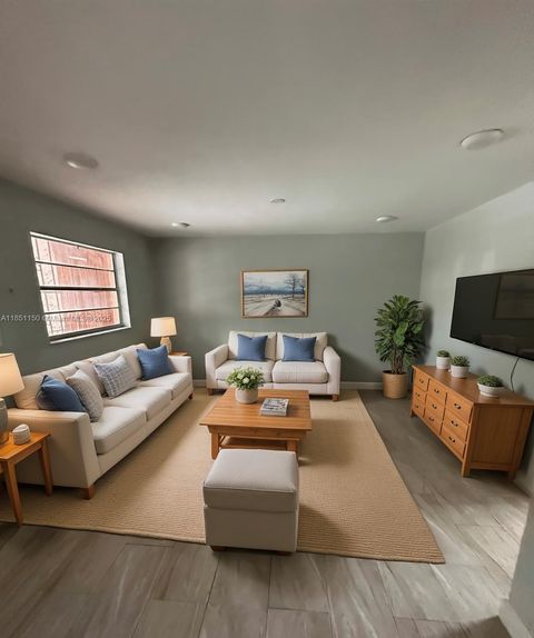 1111 NW 19th Ave 204 Miami FL 33125