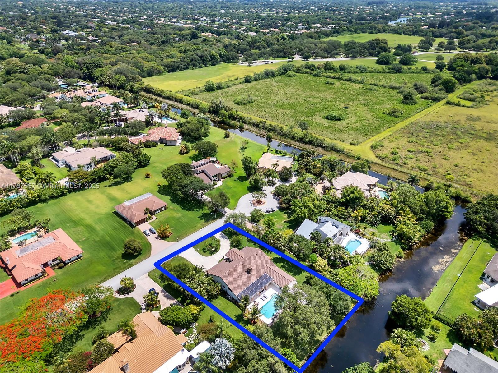 LAUREL OAKS EAST - Residential