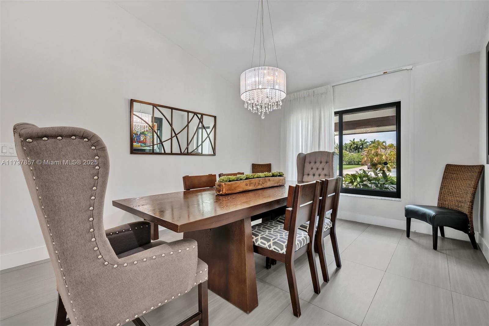 LAUREL OAKS EAST - Residential