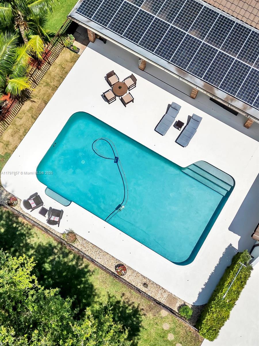 LAUREL OAKS EAST - Residential