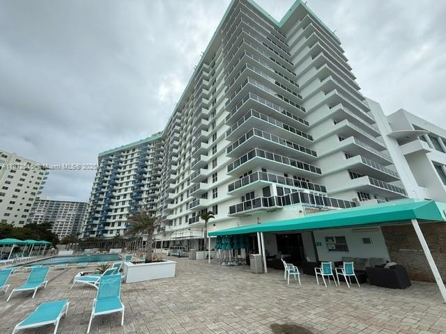 SEA AIR TOWERS CONDO - Residential Lease