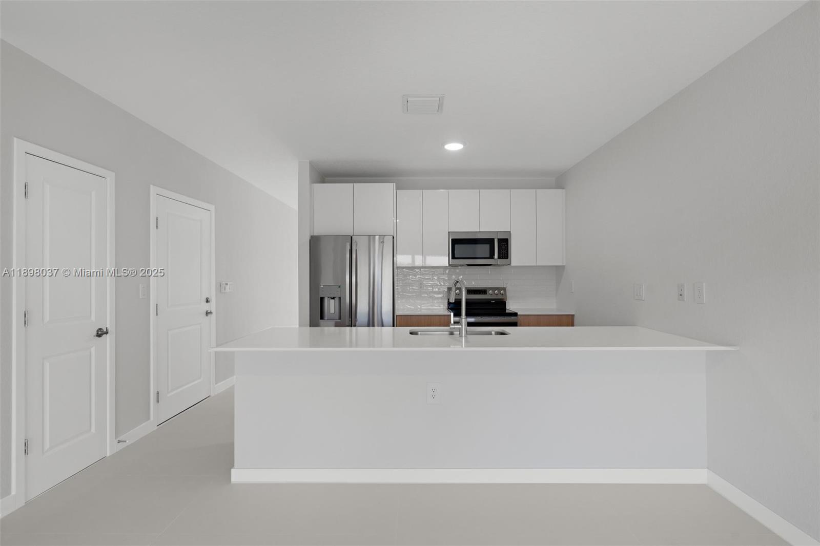 SUNRISE ESTATES - Residential