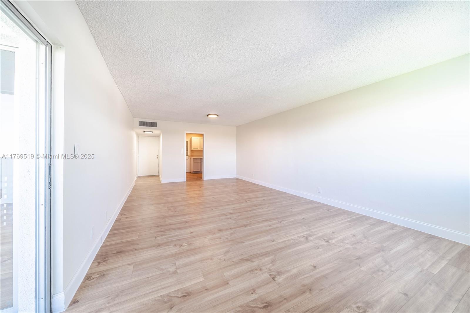 LAKES OF INVERRARY CONDO - Residential