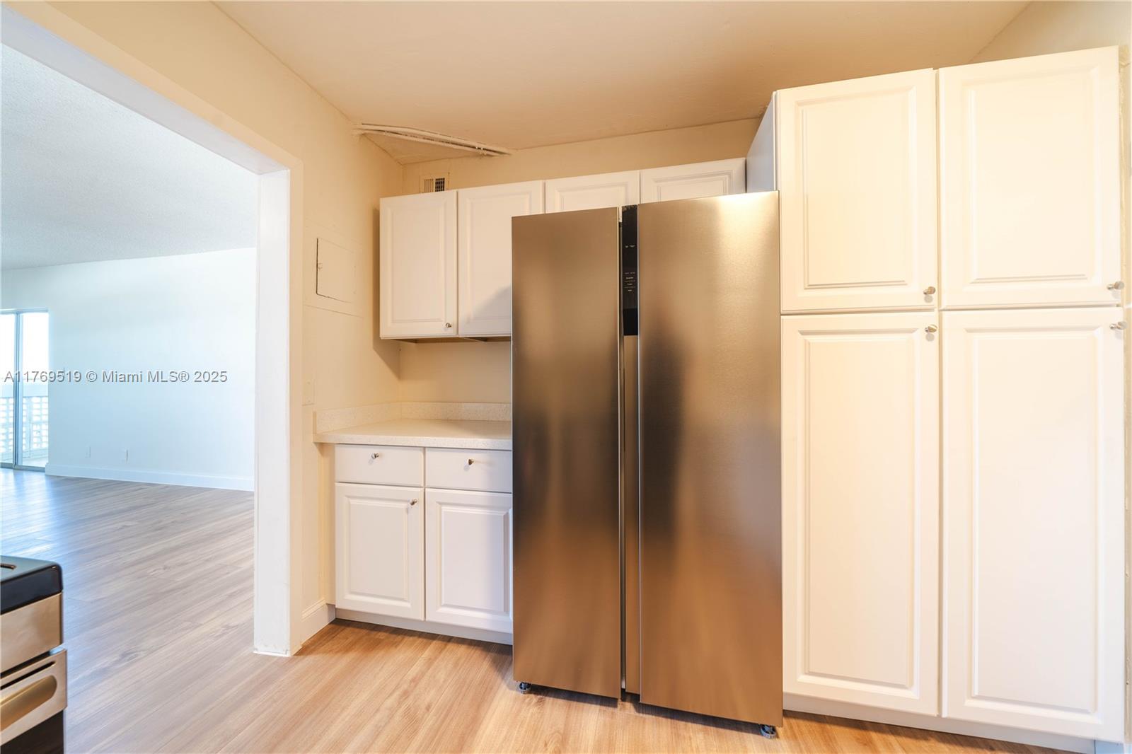 LAKES OF INVERRARY CONDO - Residential