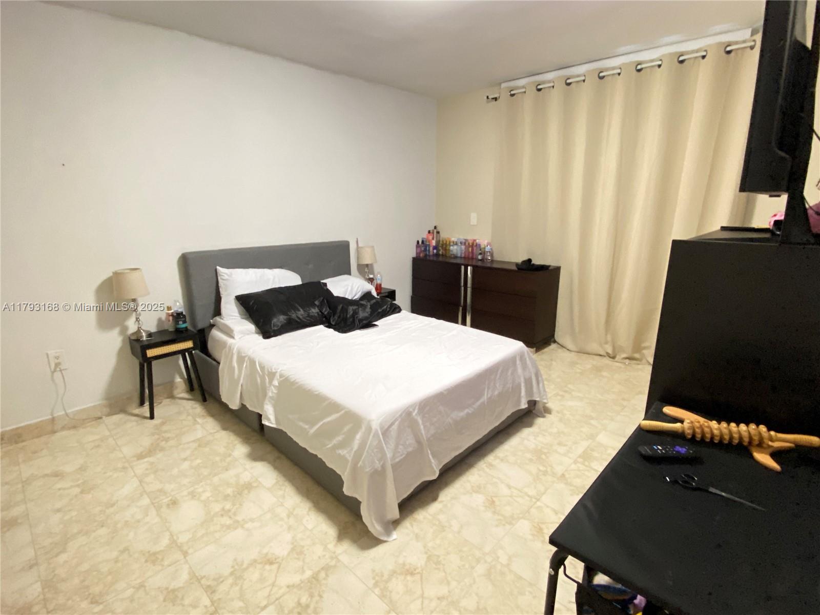 VERABELLA FALLS CONDO - Residential