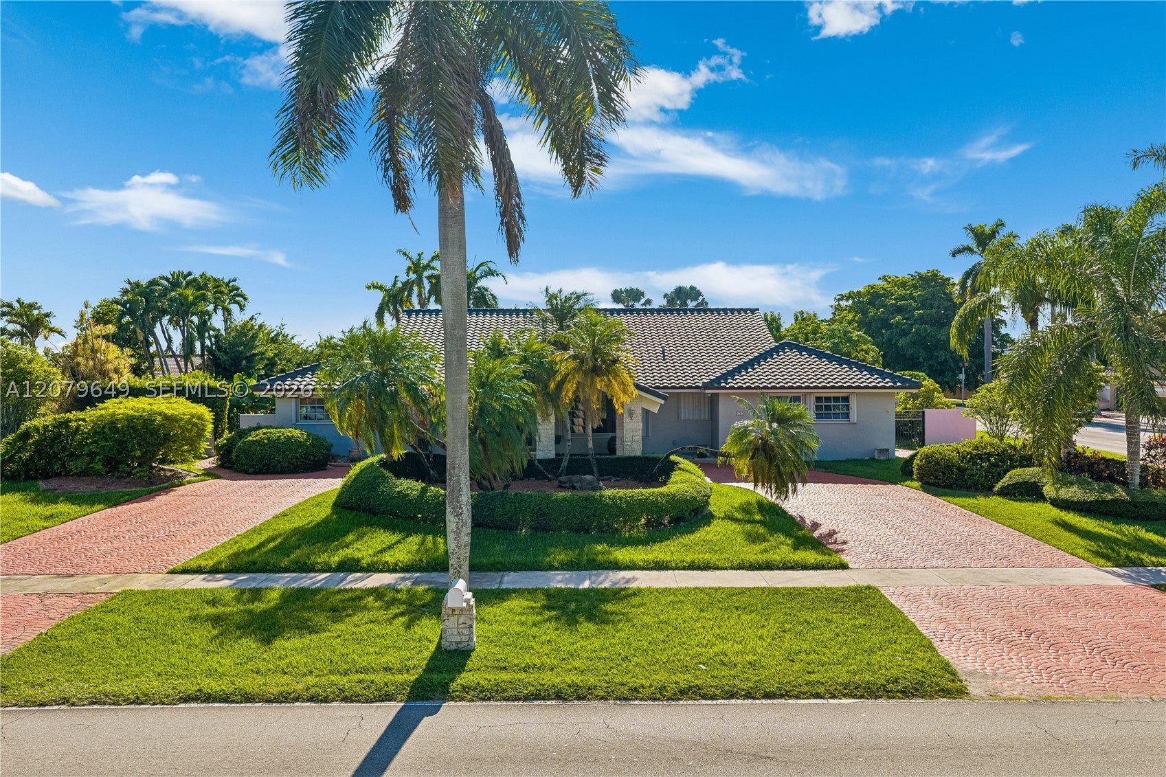 590 NW 132nd Ave