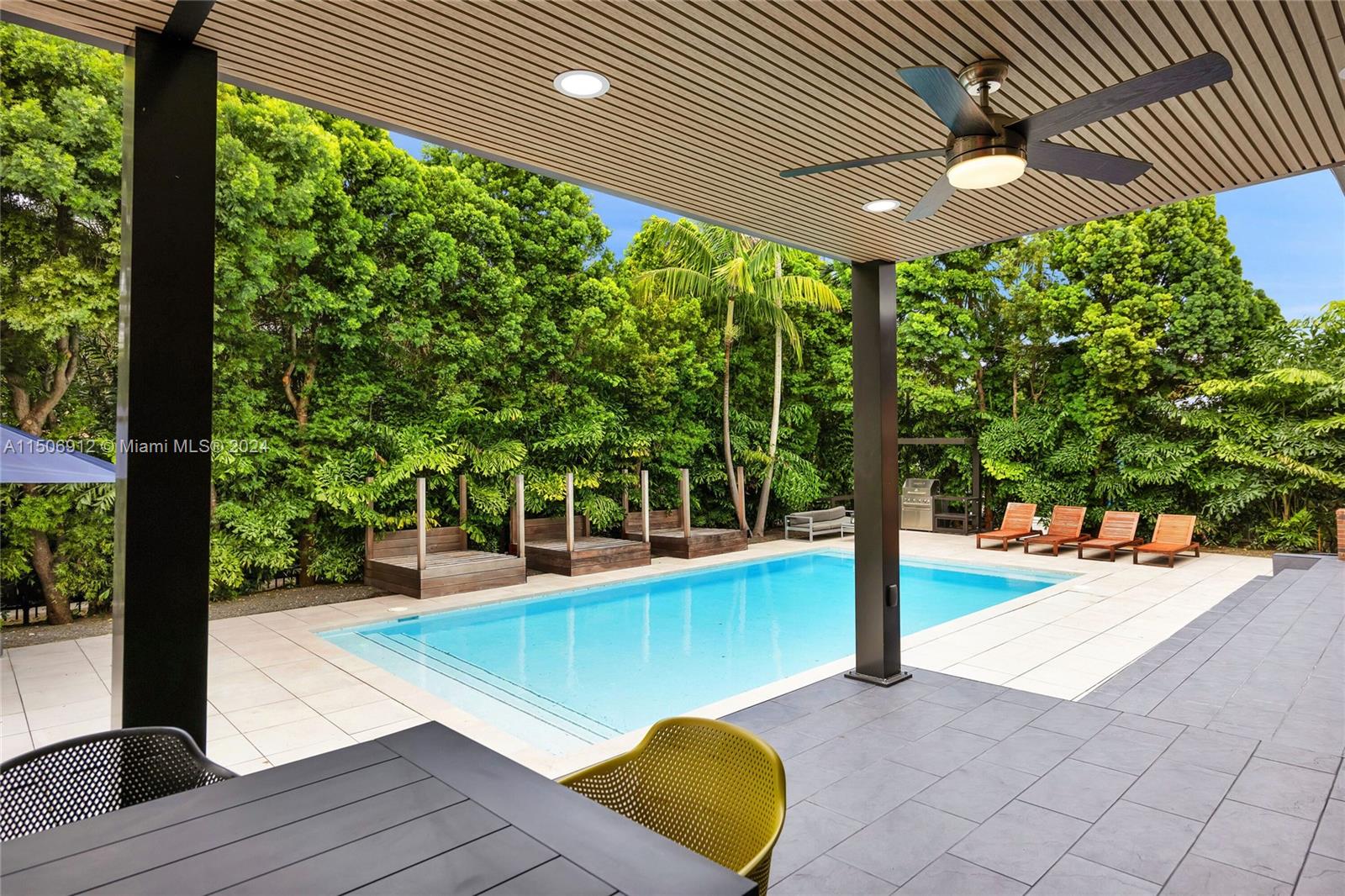 MIAMI SHORES SEC 2 - Residential