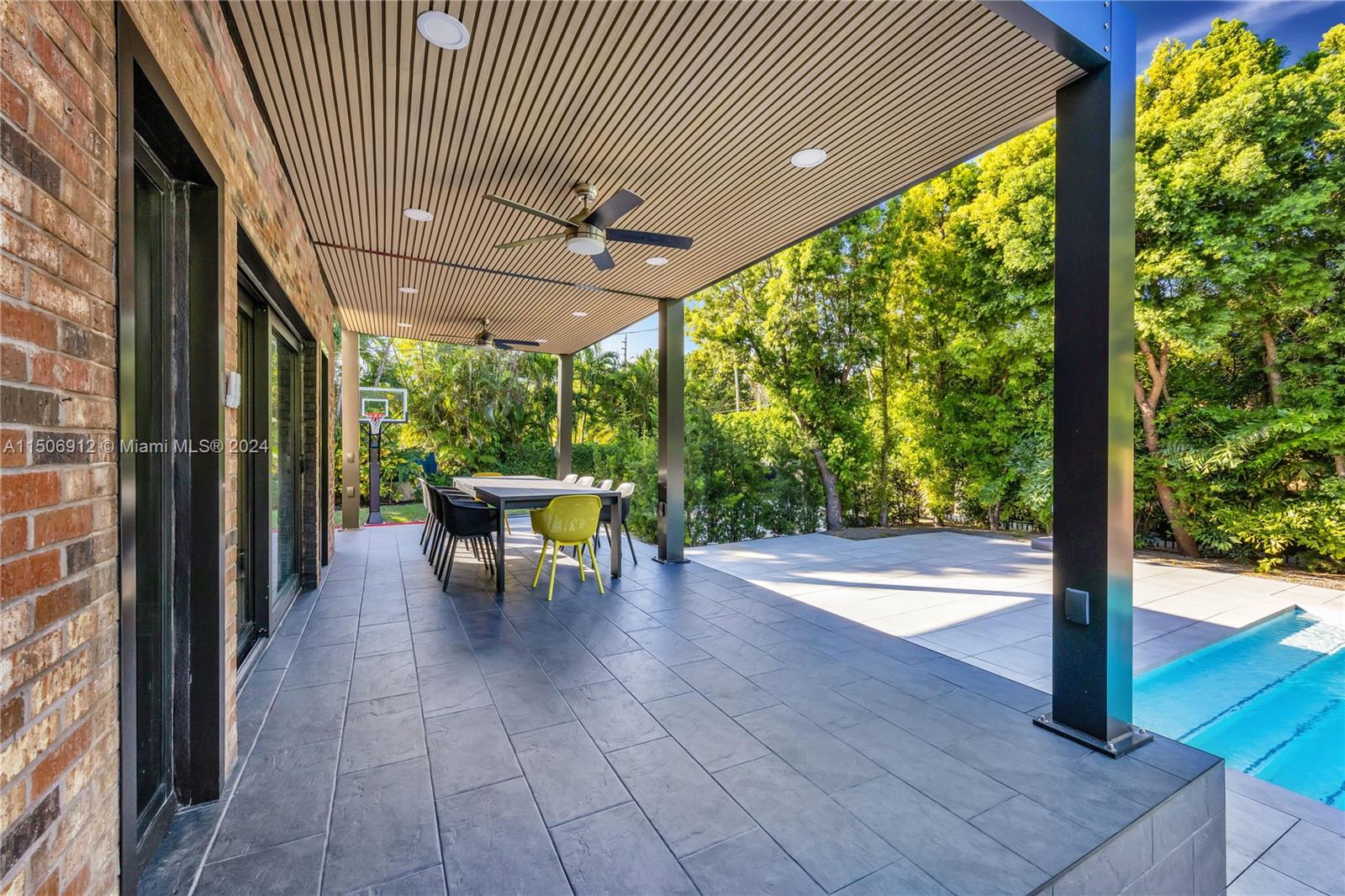 MIAMI SHORES SEC 2 - Residential