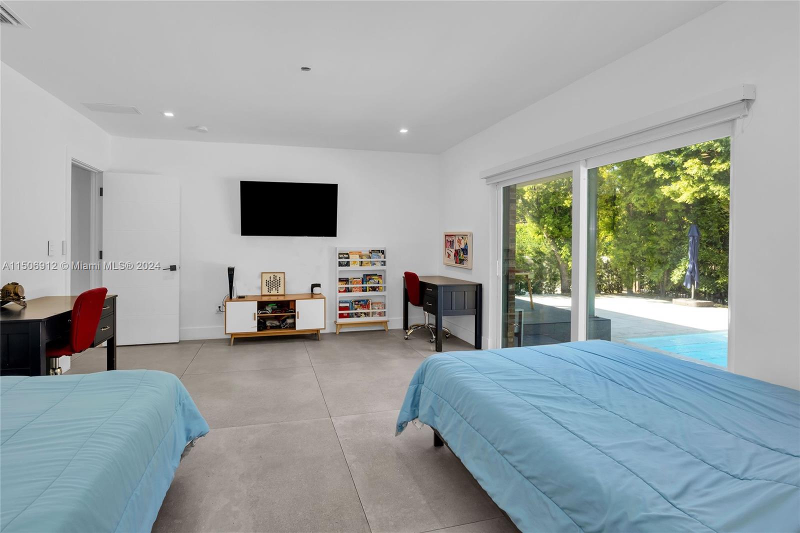 MIAMI SHORES SEC 2 - Residential