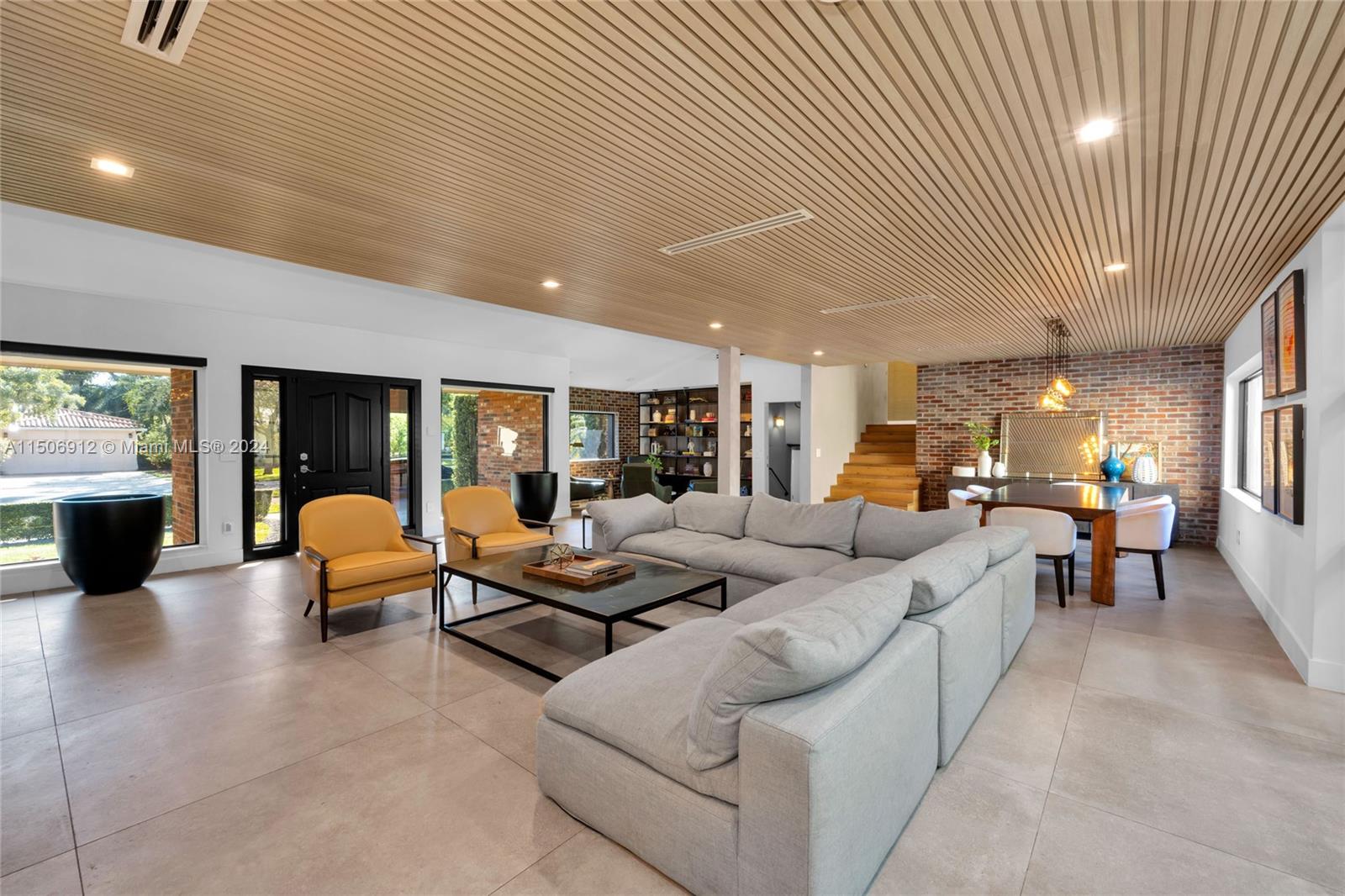 MIAMI SHORES SEC 2 - Residential