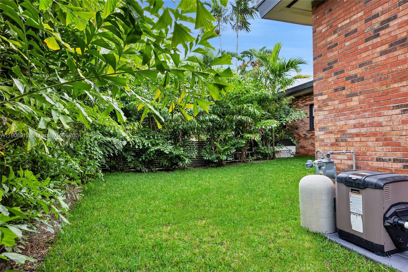 MIAMI SHORES SEC 2 - Residential