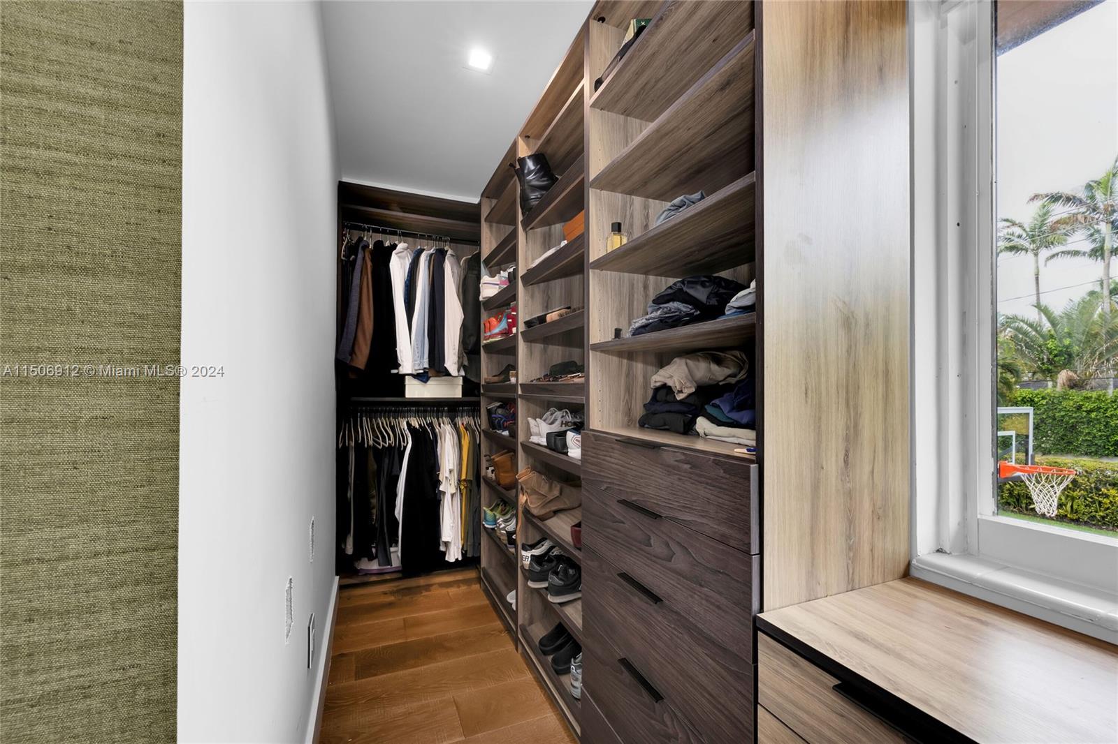 MIAMI SHORES SEC 2 - Residential