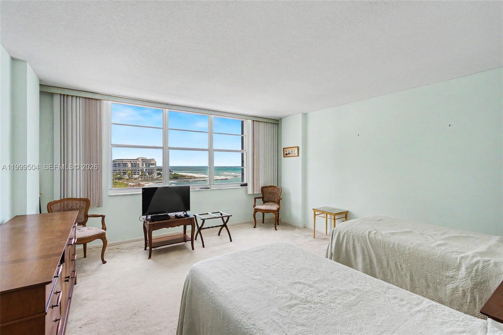 CLOISTER BEACH TOWERS - Residential