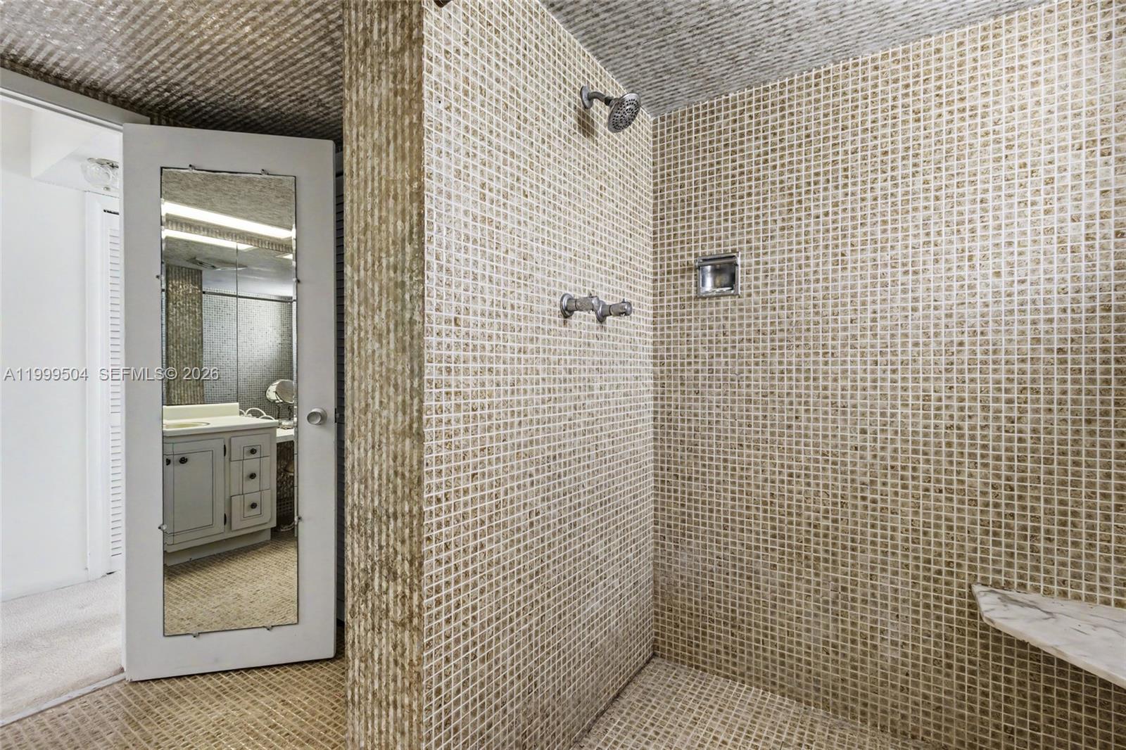 CLOISTER BEACH TOWERS - Residential