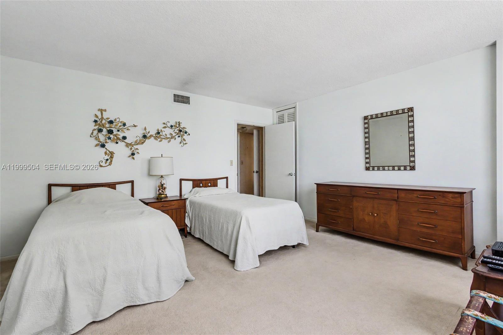 CLOISTER BEACH TOWERS - Residential