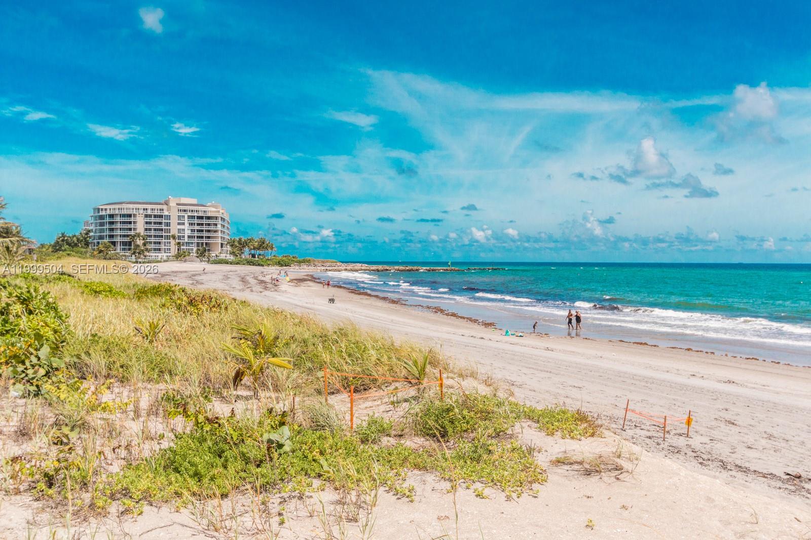 CLOISTER BEACH TOWERS - Residential