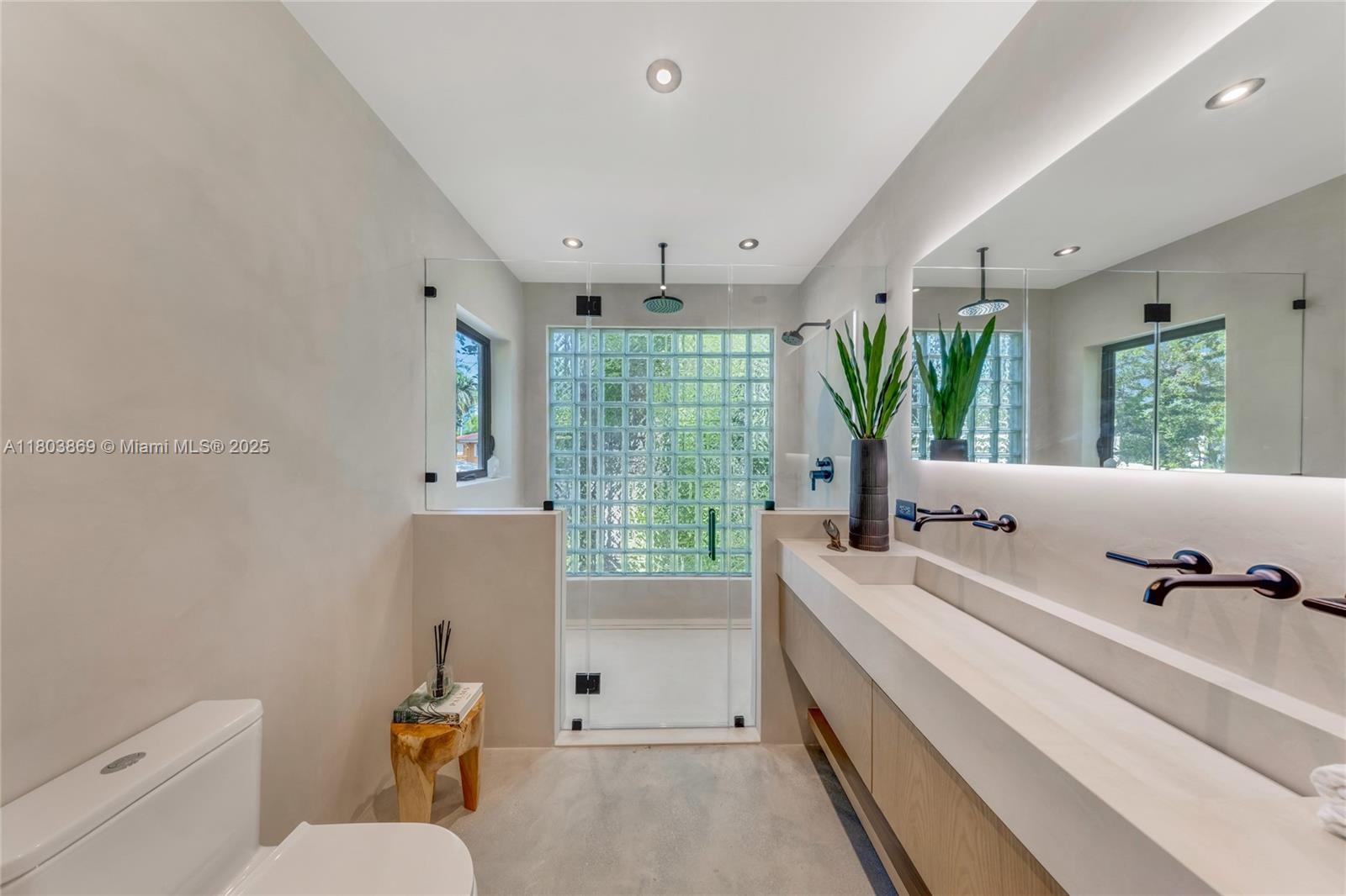 SPRING GARDEN - Residential