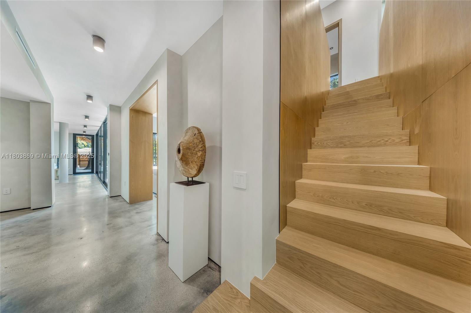 SPRING GARDEN - Residential