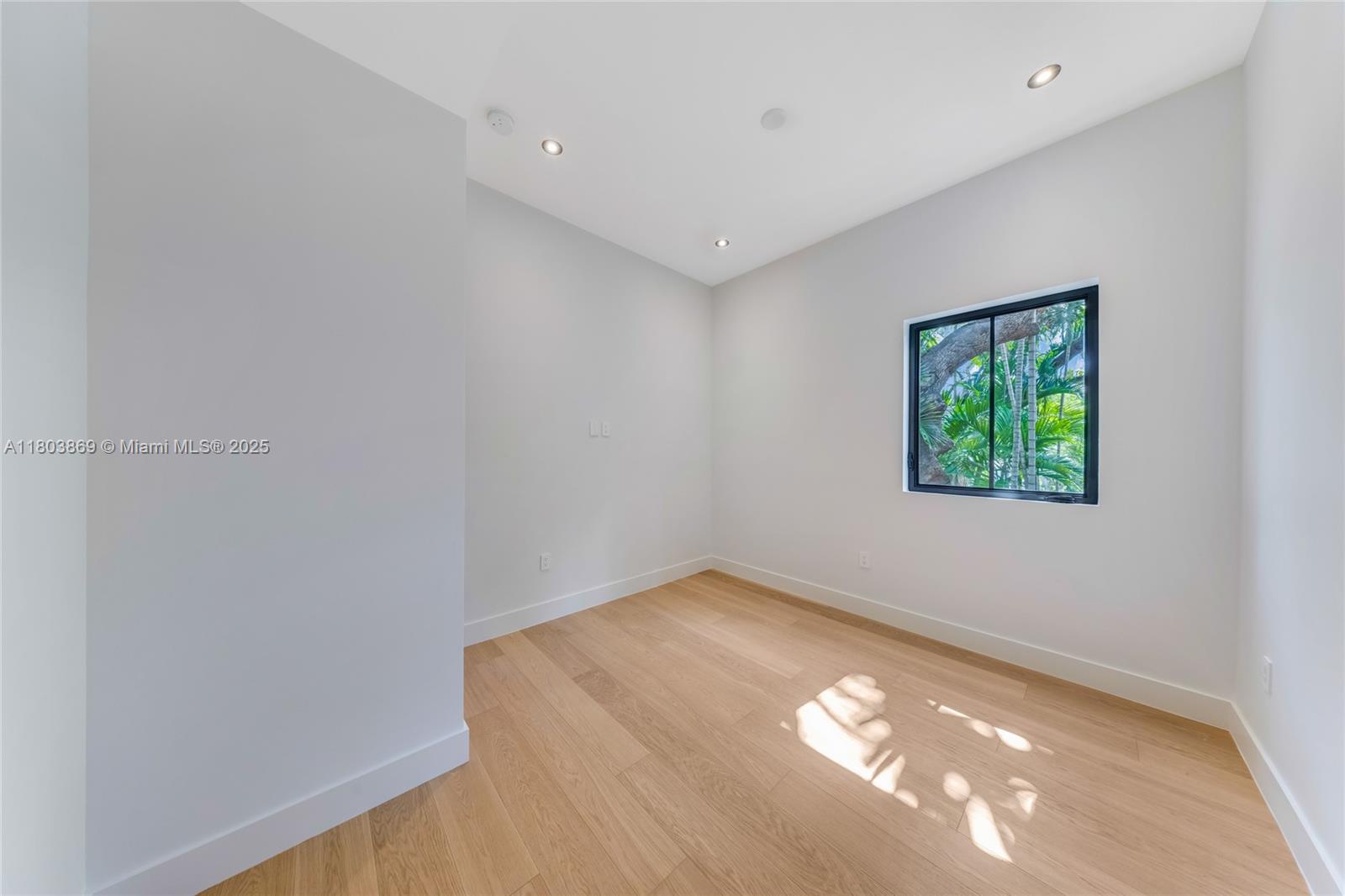 SPRING GARDEN - Residential