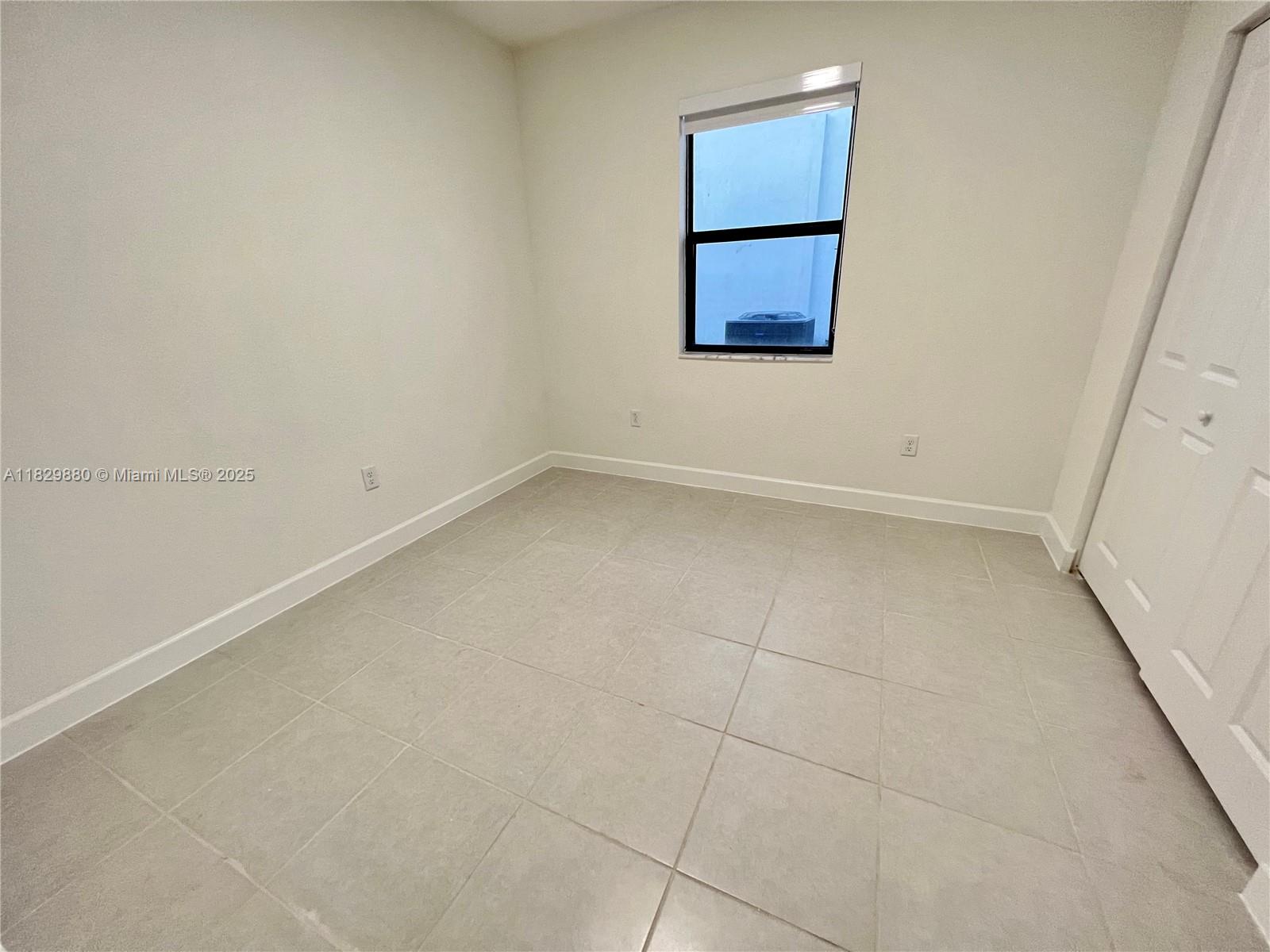 PINE ISLE PINE VISTA - Residential