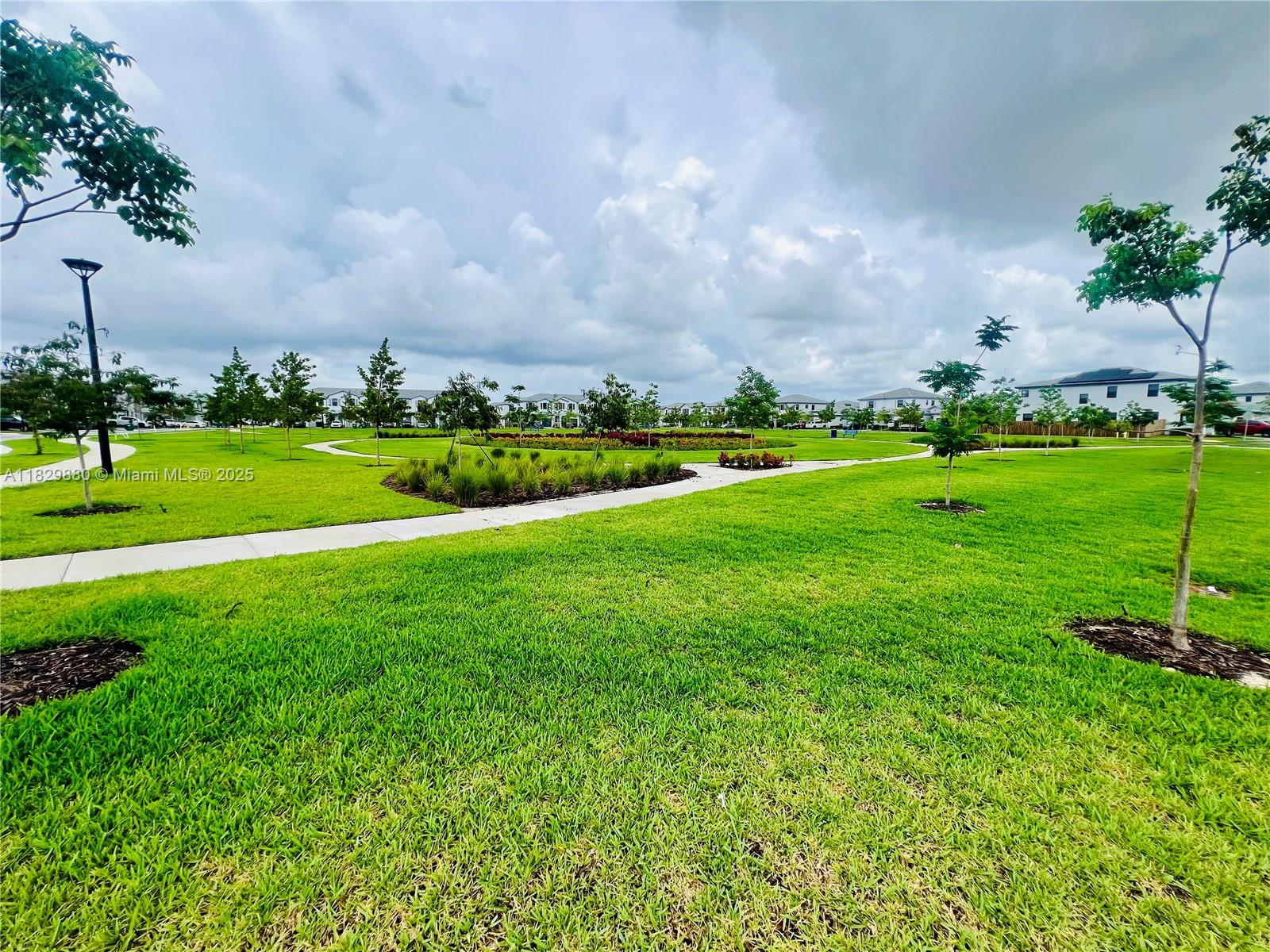 PINE ISLE PINE VISTA - Residential