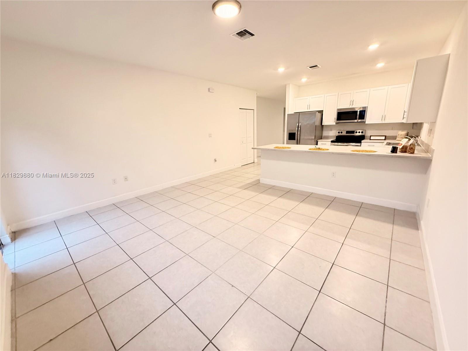 PINE ISLE PINE VISTA - Residential