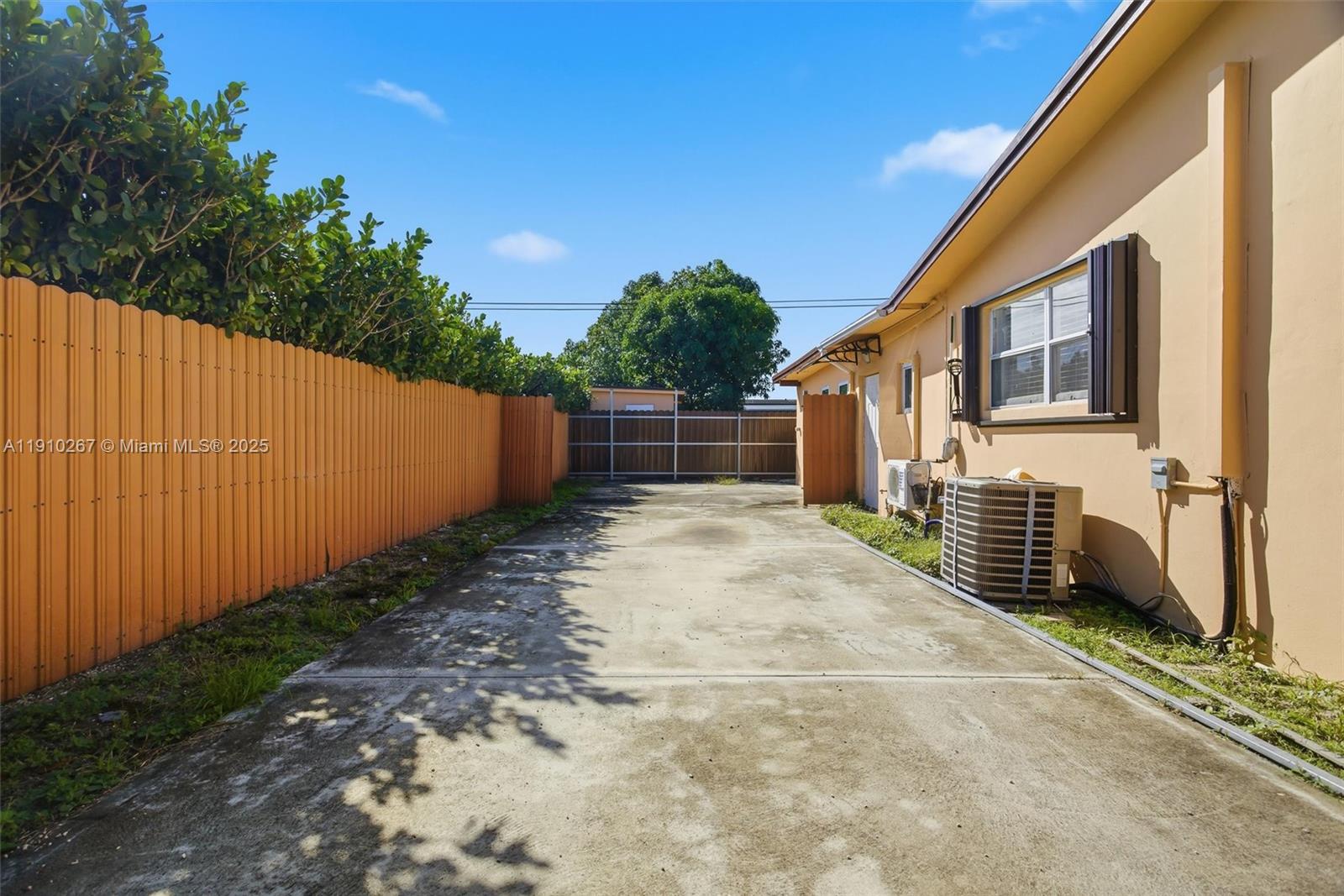 VENETIAN DEVELOPMENT SUB- - Residential