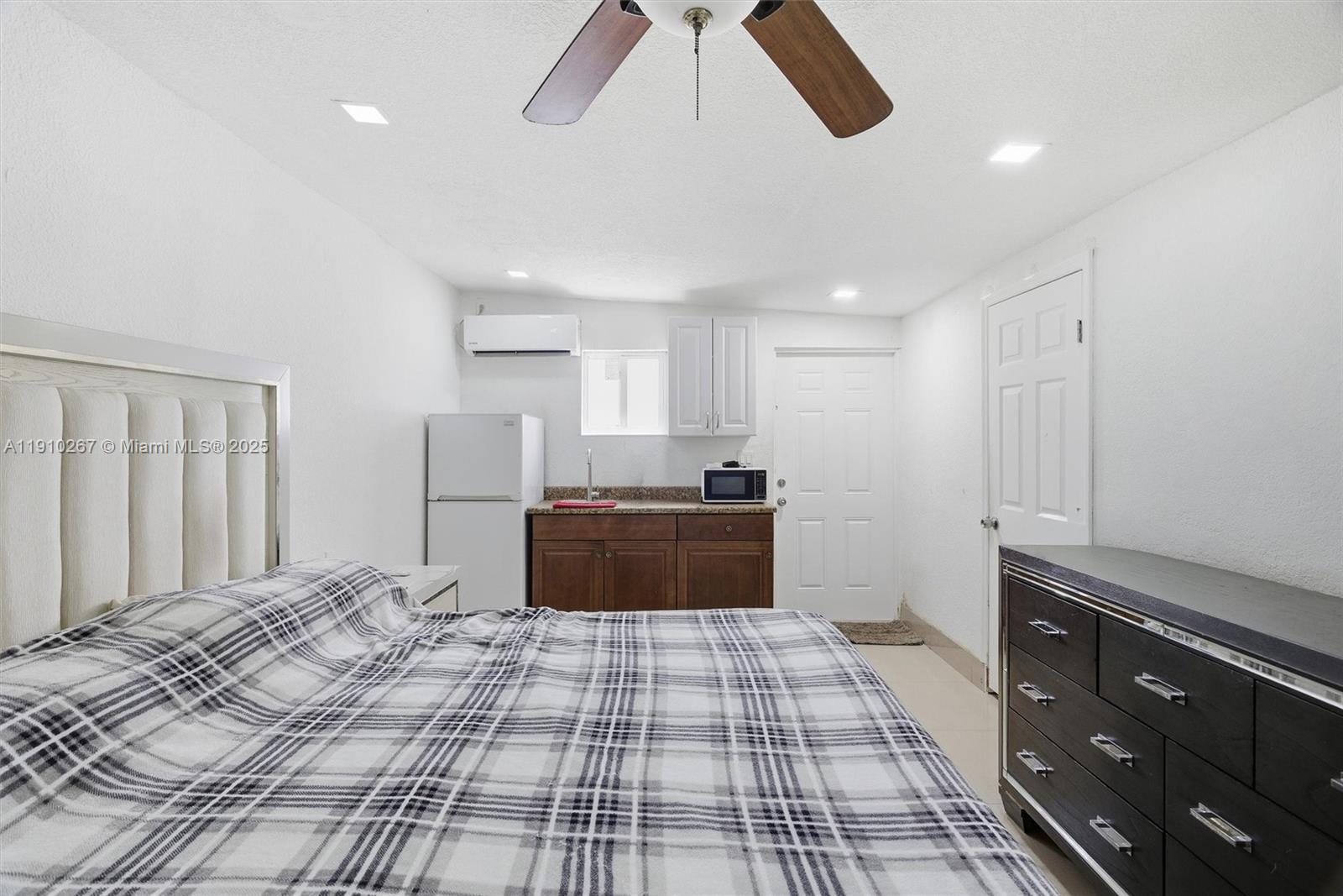 VENETIAN DEVELOPMENT SUB- - Residential