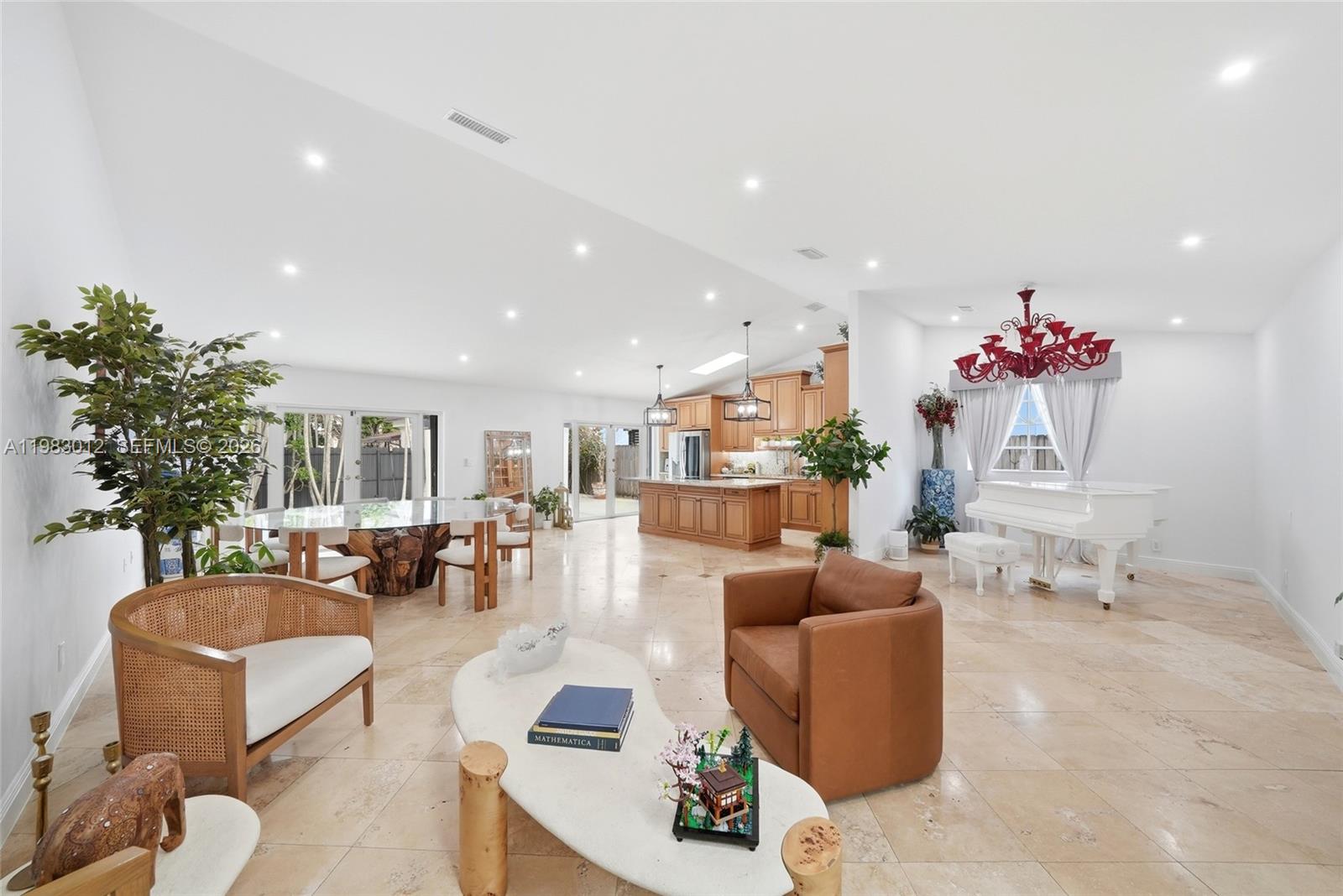 CALUSA CLUB ESTATES 6TH A - Residential