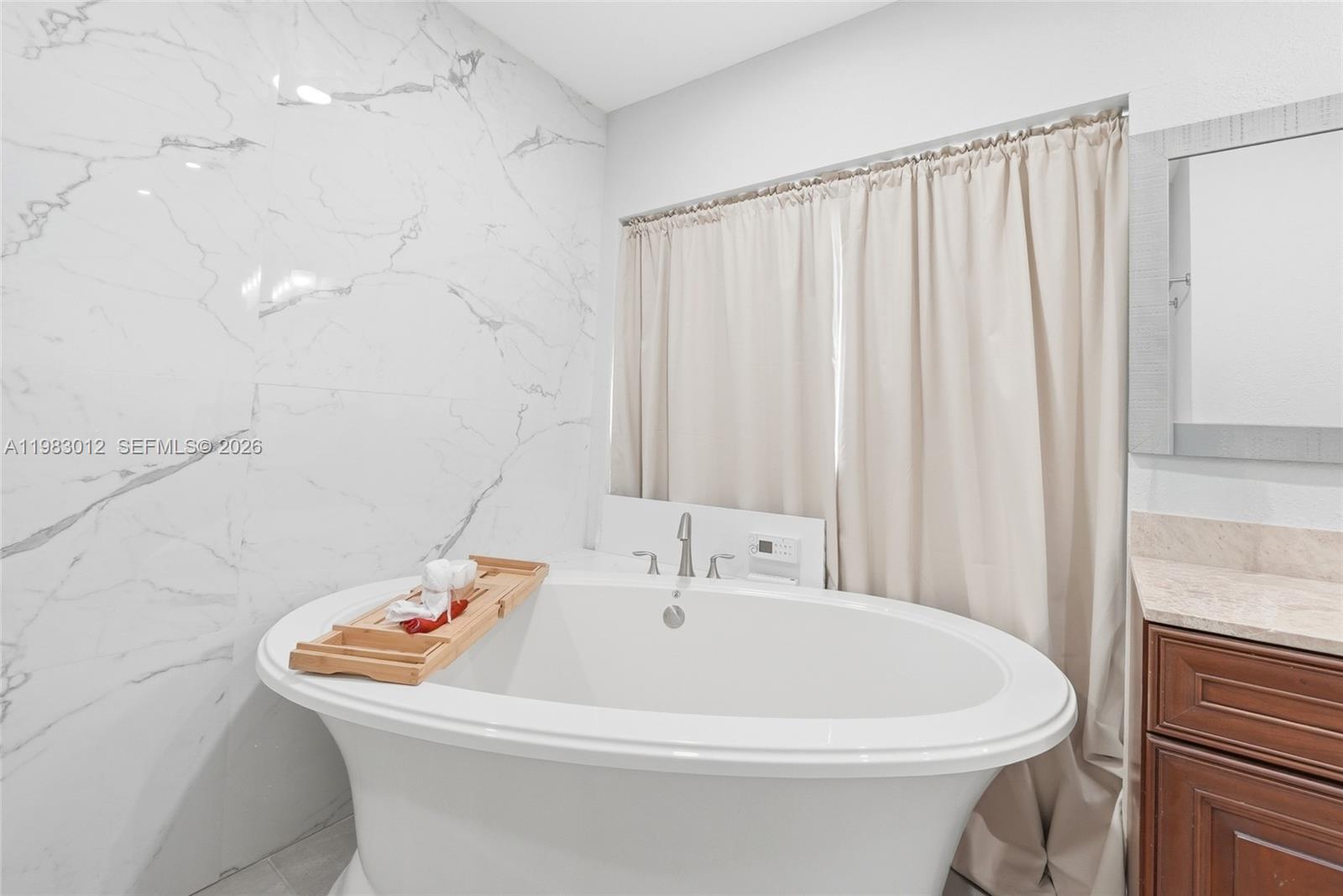 CALUSA CLUB ESTATES 6TH A - Residential