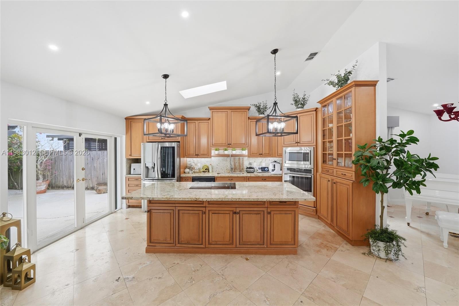 CALUSA CLUB ESTATES 6TH A - Residential