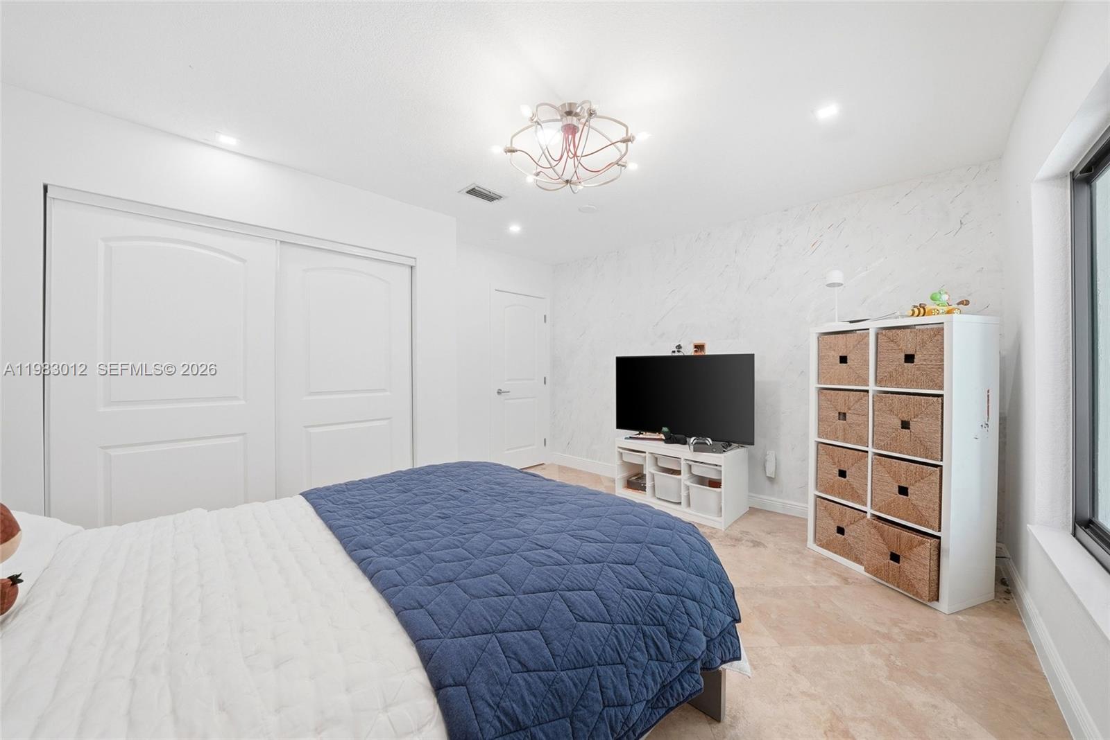 CALUSA CLUB ESTATES 6TH A - Residential