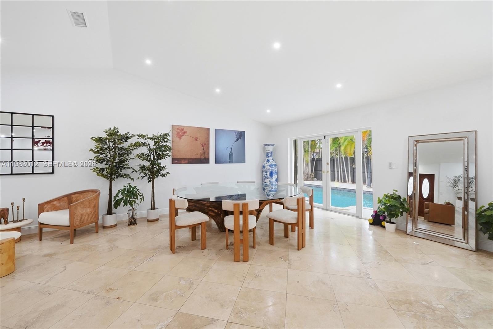 CALUSA CLUB ESTATES 6TH A - Residential