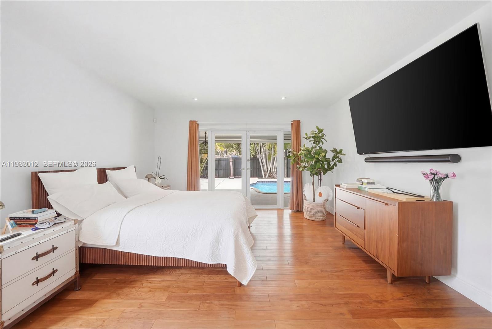 CALUSA CLUB ESTATES 6TH A - Residential