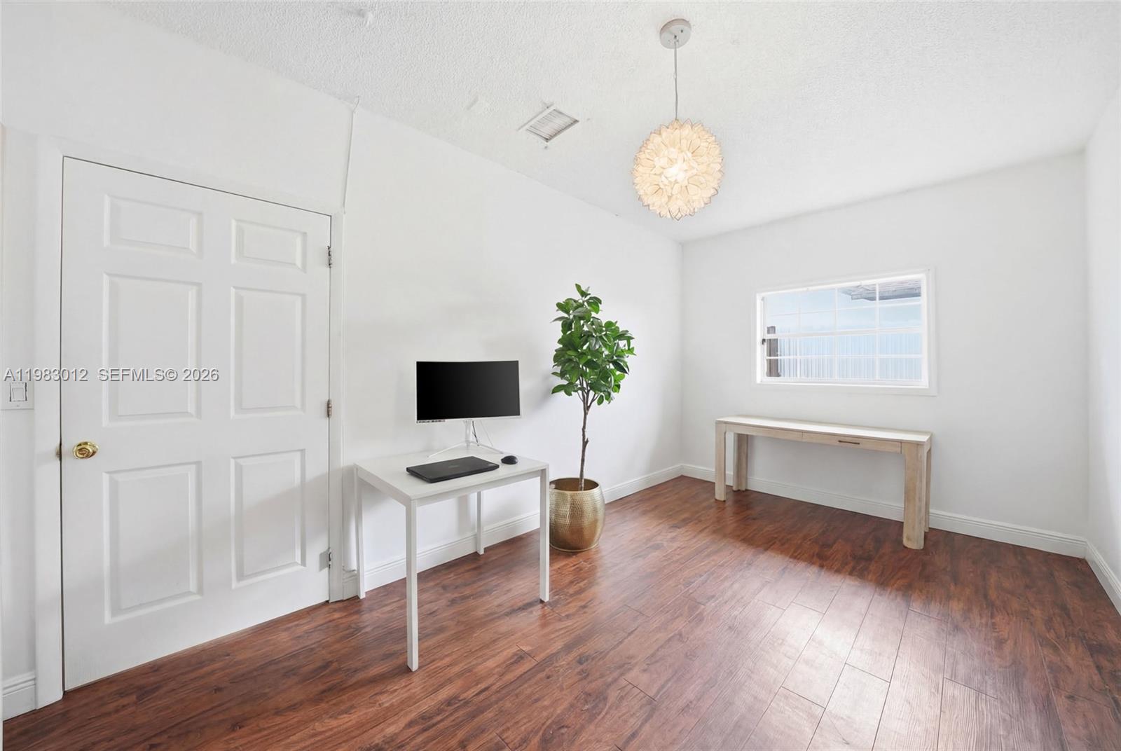 CALUSA CLUB ESTATES 6TH A - Residential