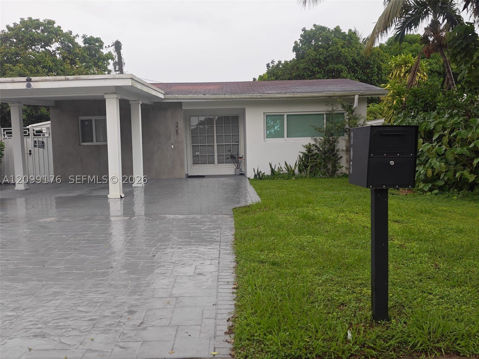 305 NW 122nd St