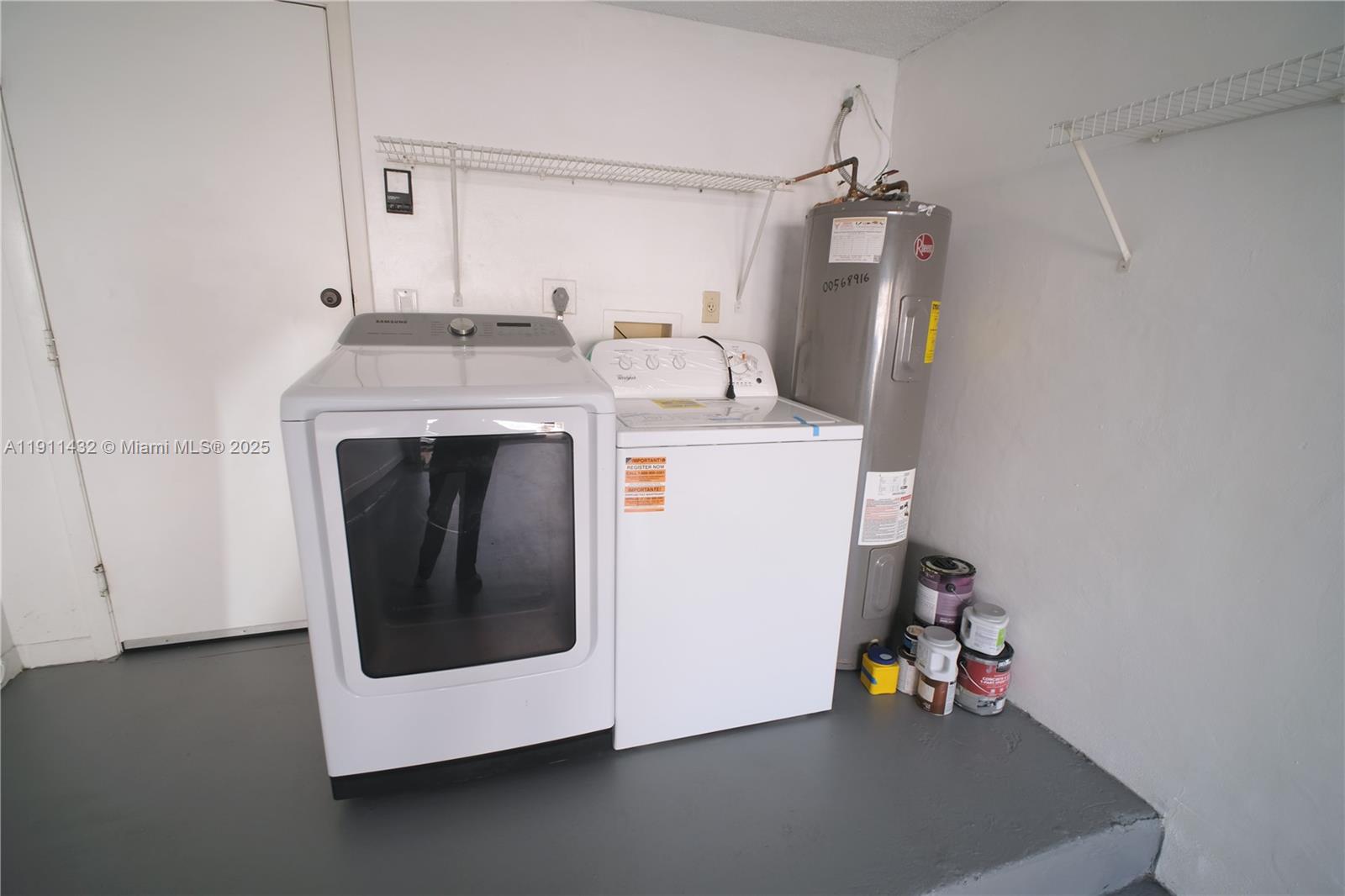 FLAMINGO GARDENS - Residential