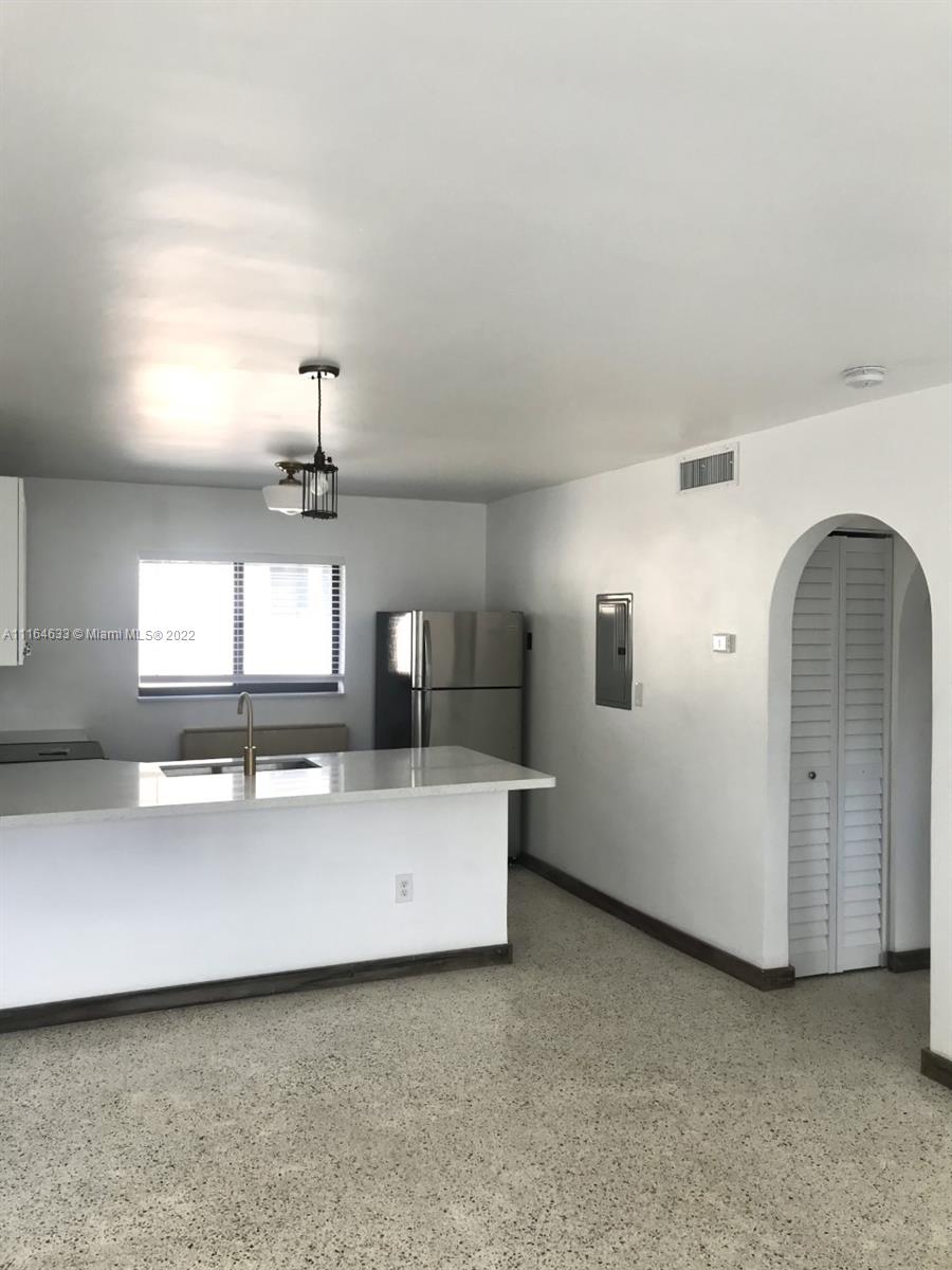 CITY OF MIAMI SOUTH - Residential Lease