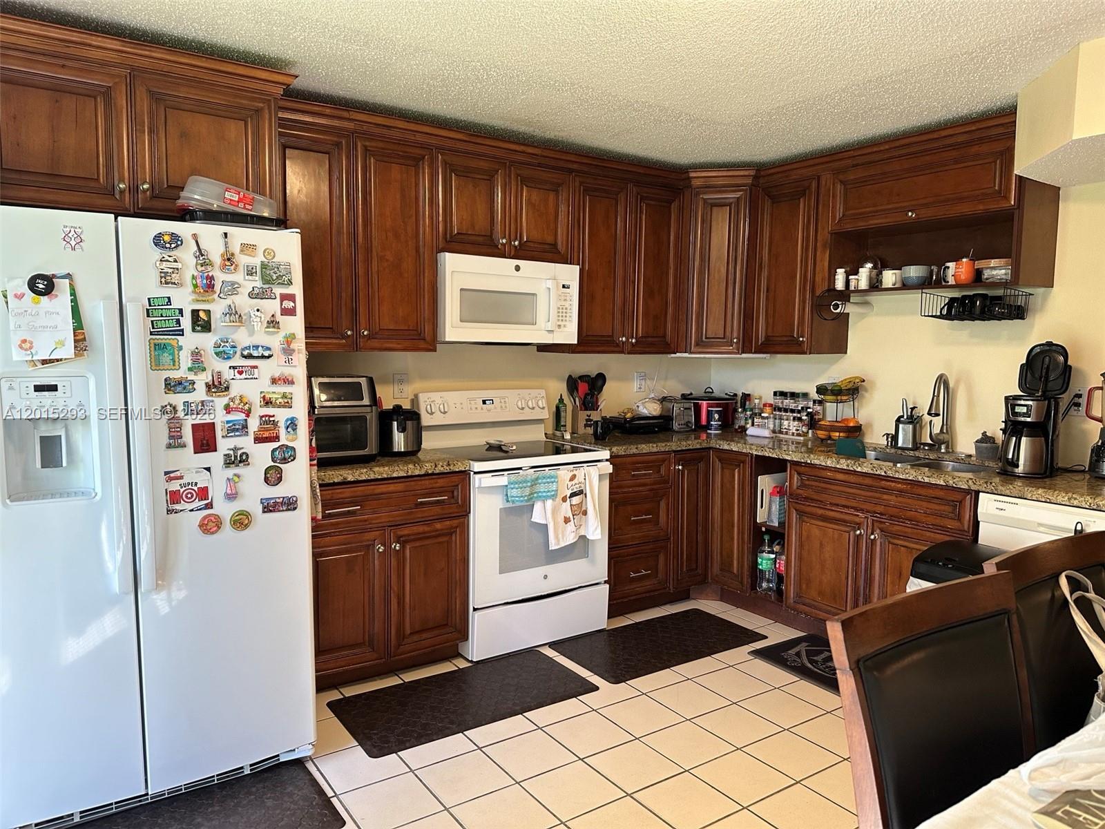 THE HORIZONS CONDO #2 - Residential Lease