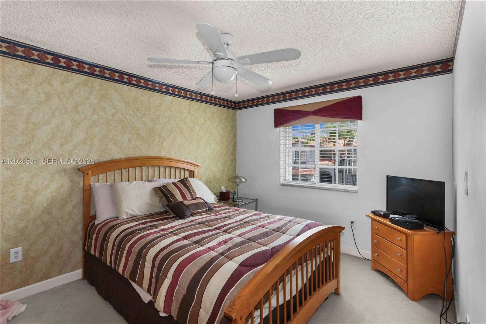 DORAL LANDINGS TOWNHOMES - Residential